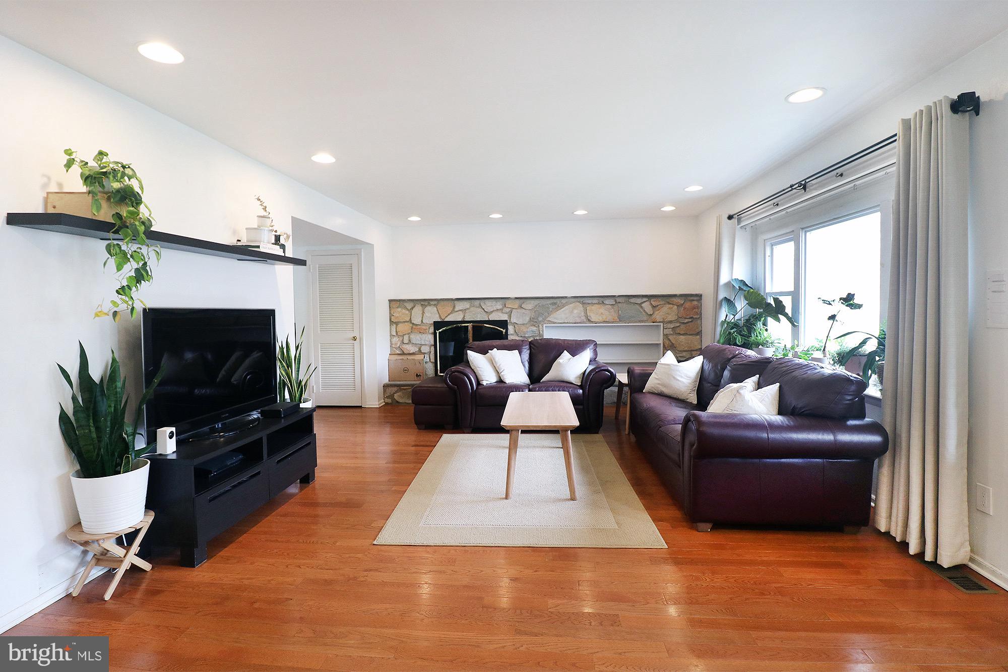 1667 Aidenn Lair Road Dresher, PA 19025 - Photo 10 of 37 living room