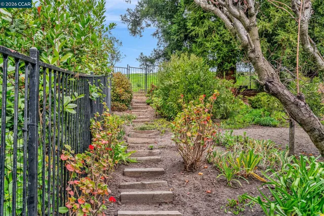 $2,228,000 | 4053 Sugar Maple Drive, Danville, CA 94506