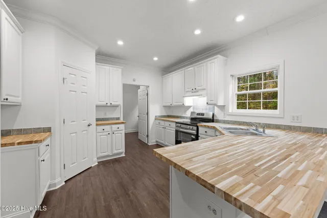 $460,000 | 2645 Highway 43, Vanceboro, NC 28586