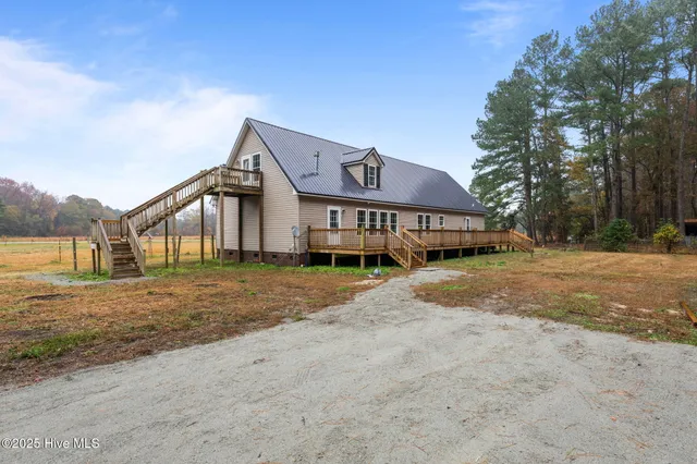 $460,000 | 2645 Highway 43, Vanceboro, NC 28586