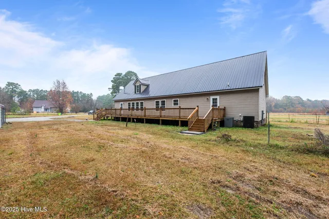 $460,000 | 2645 Highway 43, Vanceboro, NC 28586