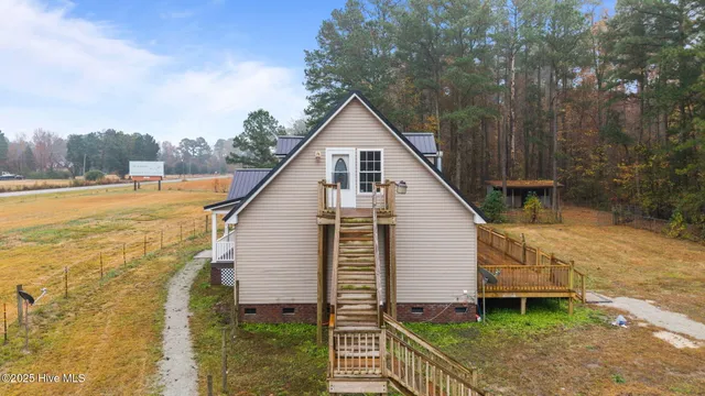 $460,000 | 2645 Highway 43, Vanceboro, NC 28586