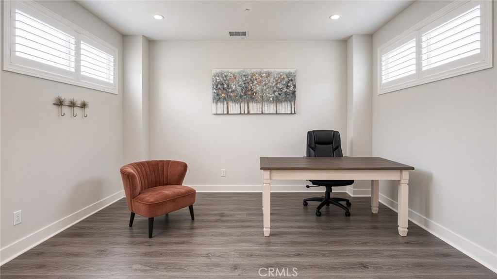 122 Interval Irvine, CA 92618 - Photo 11 of 18 Gallery Image 11