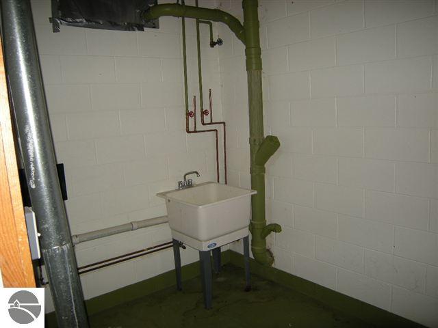 13435 South Cedar Road Cedar, MI 49621 - Photo 19 of 23 1738346-18.JPG