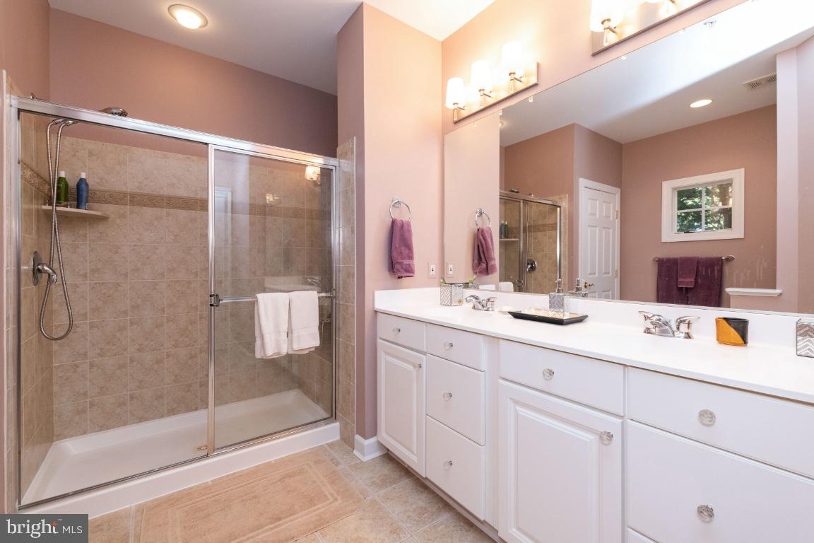 4423 Summer Grape Road Baltimore, MD 21208 - Photo 25 of 55 Primary Bath