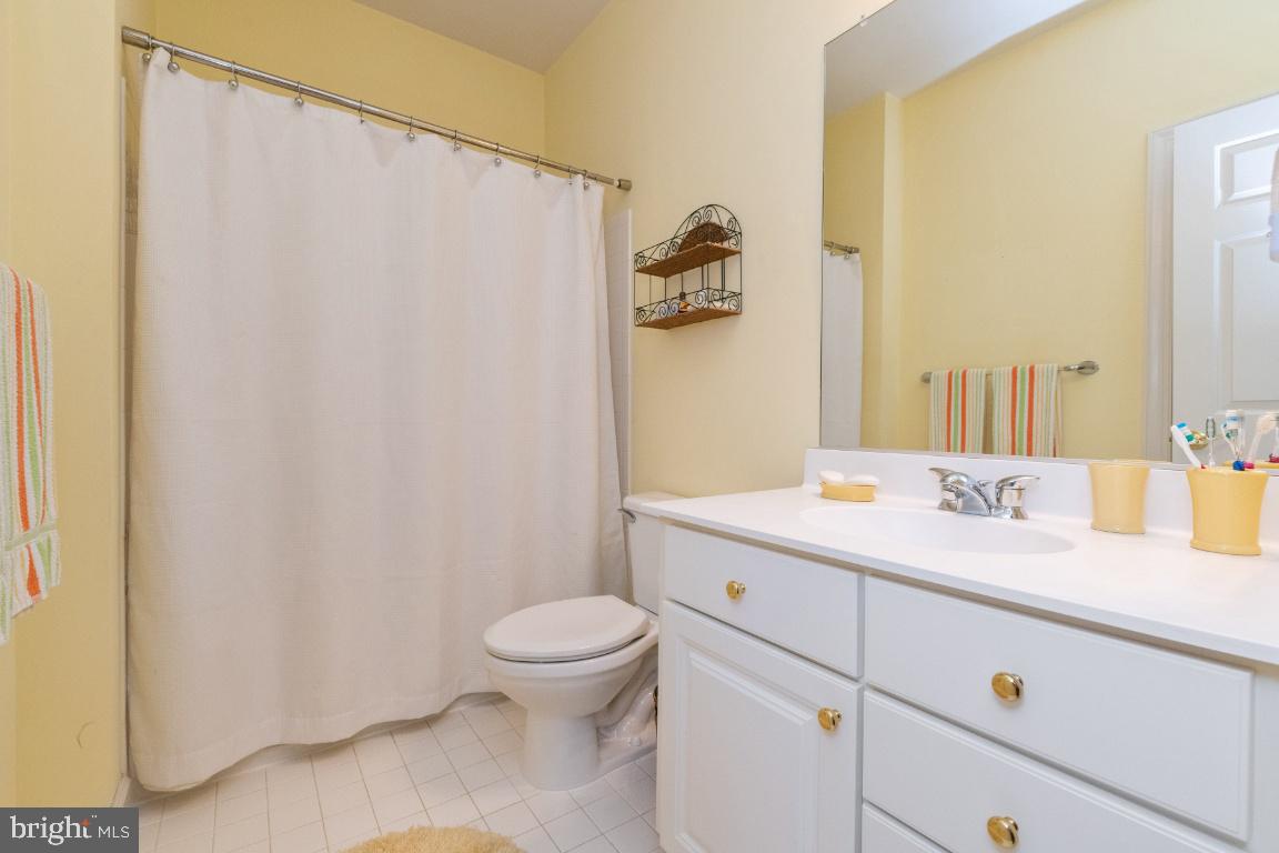4423 Summer Grape Road Baltimore, MD 21208 - Photo 37 of 55 Second level full bath
