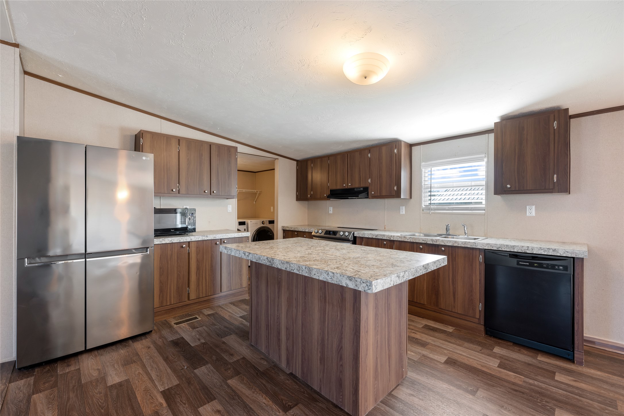 624 South Old Stagecoach Road Kyle, TX 78640 - Photo 12 of 38