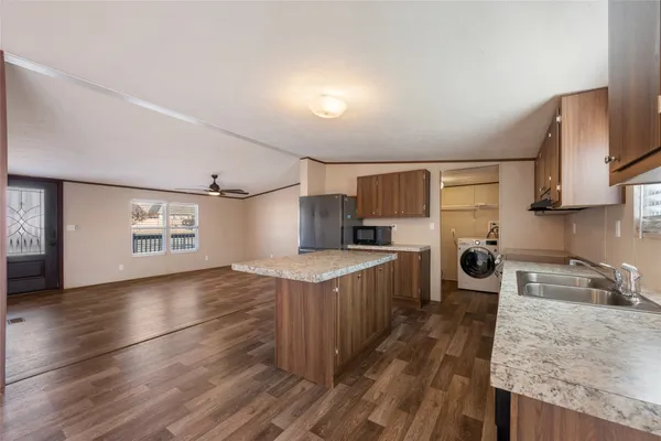 $2,500 | 624 South Old Stagecoach Road, Kyle, TX 78640