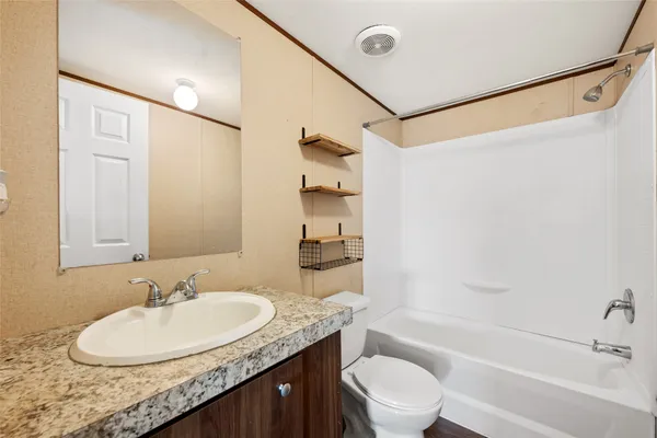 $2,500 | 624 South Old Stagecoach Road, Kyle, TX 78640