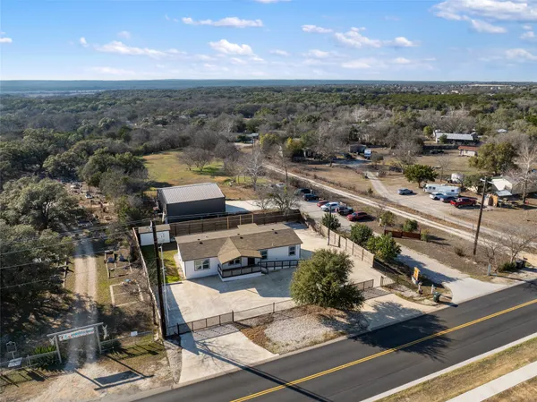 $2,500 | 624 South Old Stagecoach Road, Kyle, TX 78640