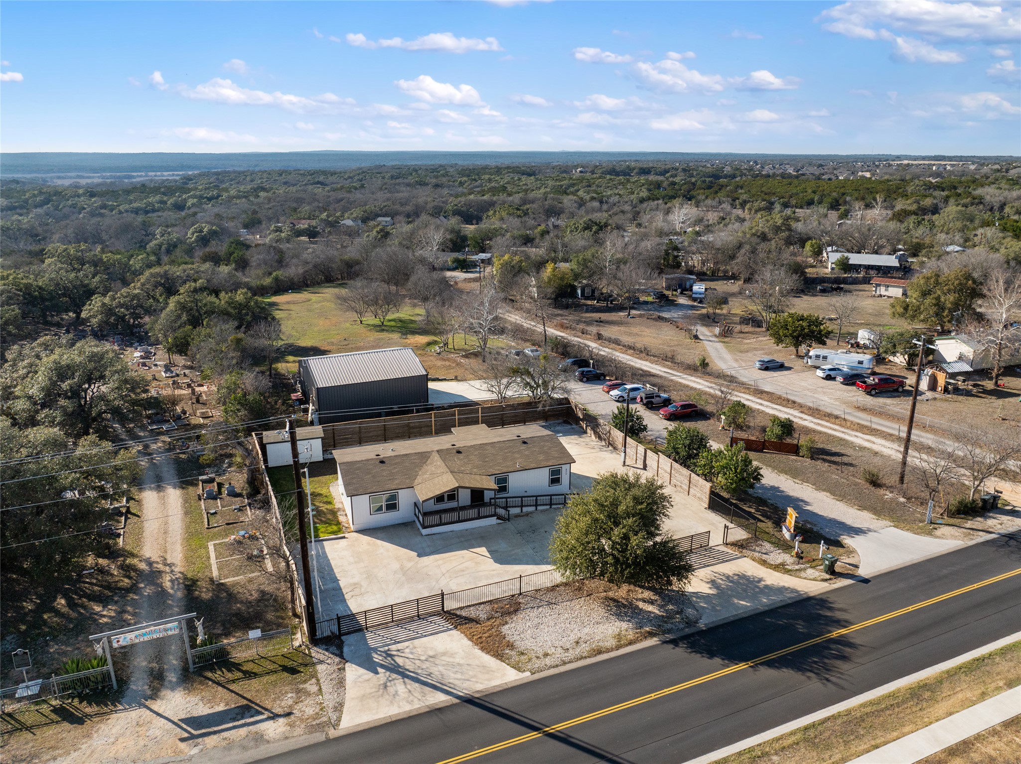 624 South Old Stagecoach Road Kyle, TX 78640 - Photo 31 of 38