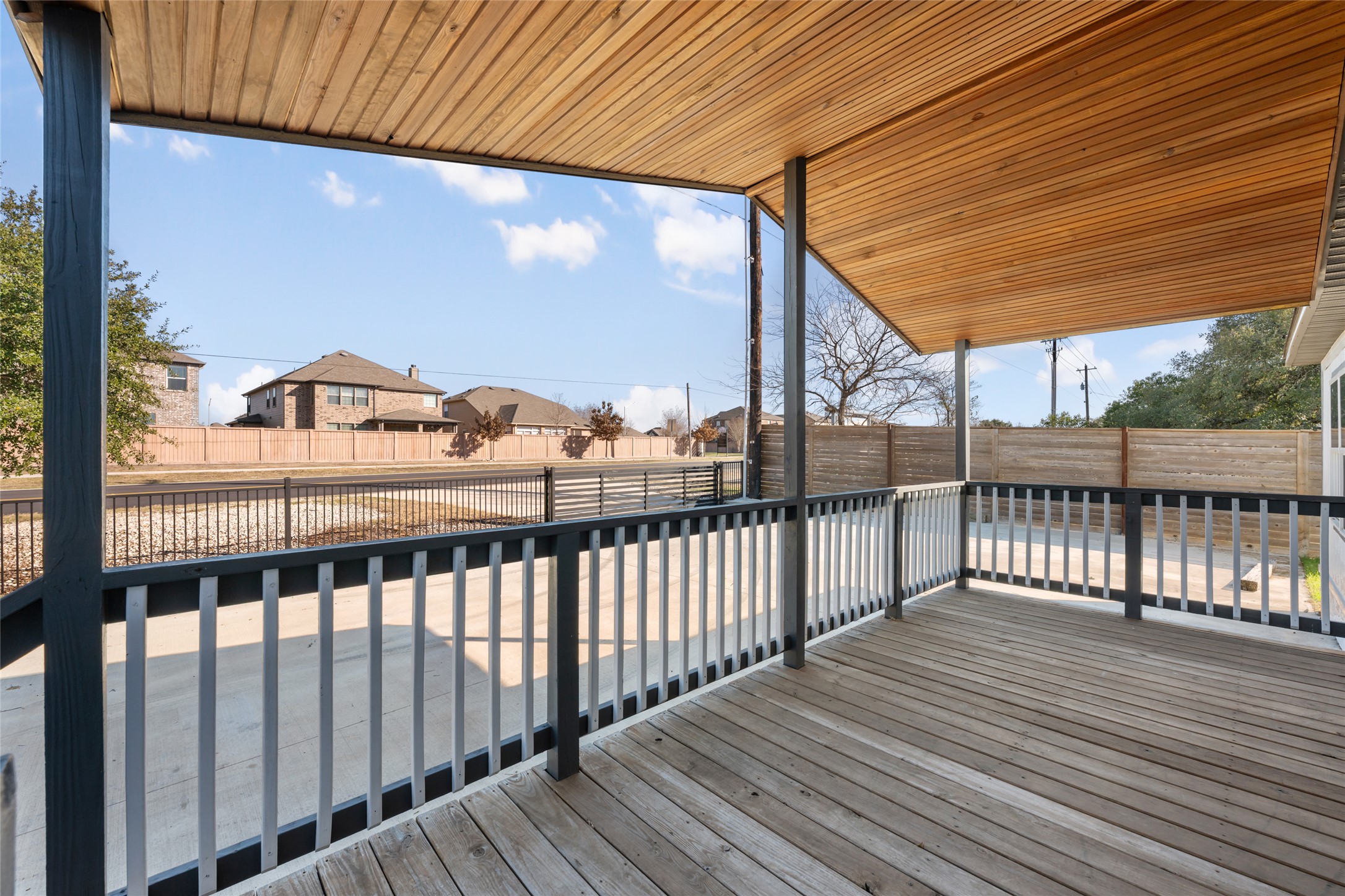 624 South Old Stagecoach Road Kyle, TX 78640 - Photo 5 of 38