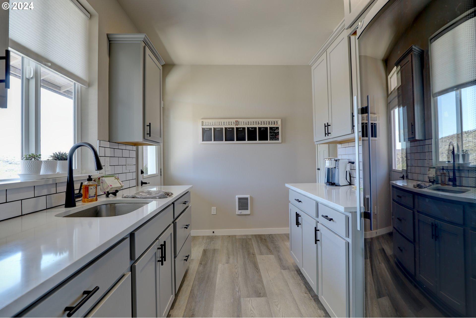 700 Dooley Road Centerville, WA 98613 - Photo 21 of 47 Gallery Image 21
