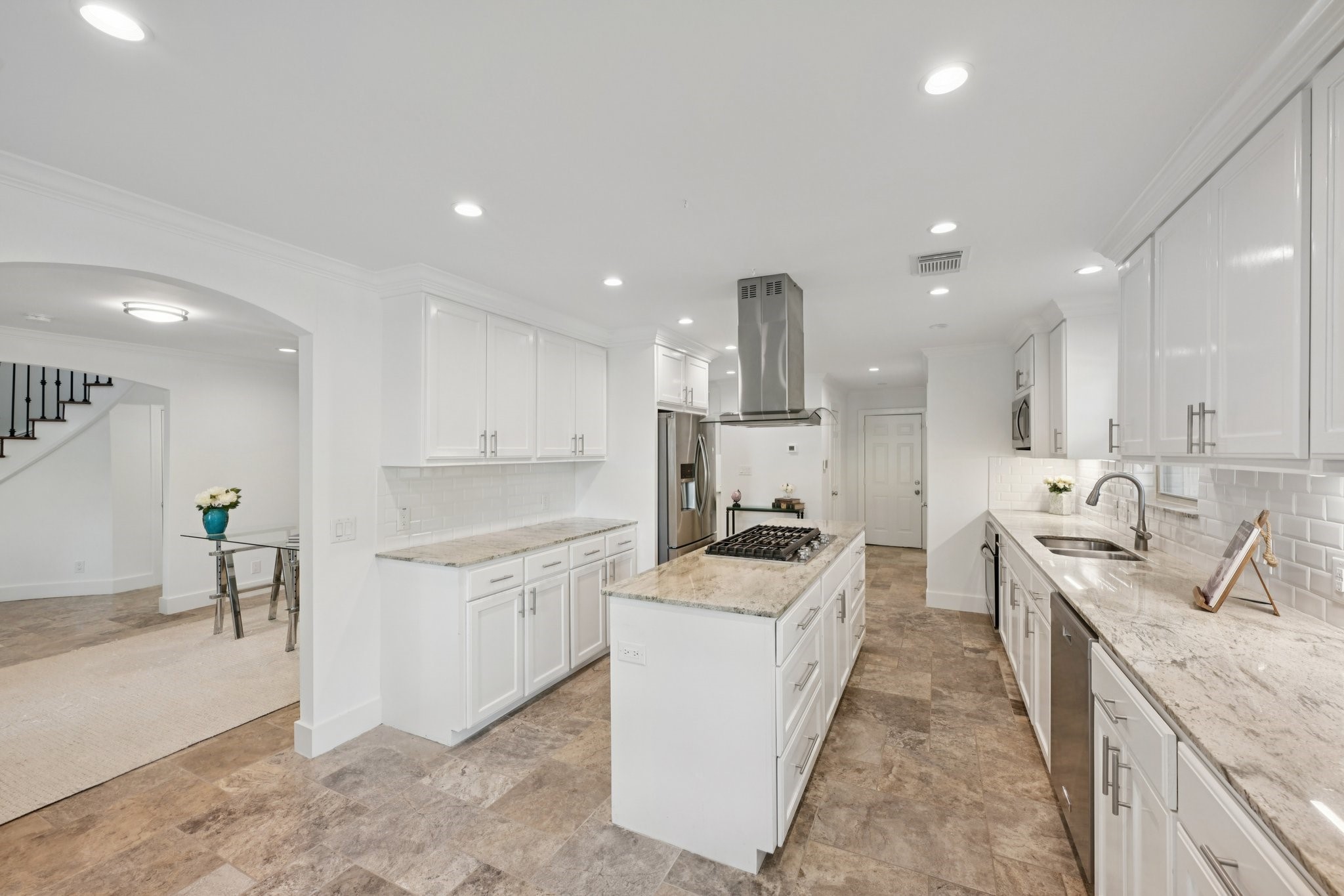 1302 Riverview Circle Houston, TX 77077 - Photo 7 of 45