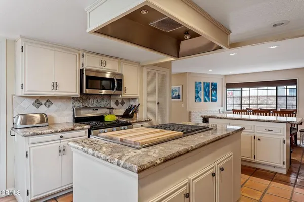 $5,500 | 4850 Amalfi Way, Oxnard, CA 93035