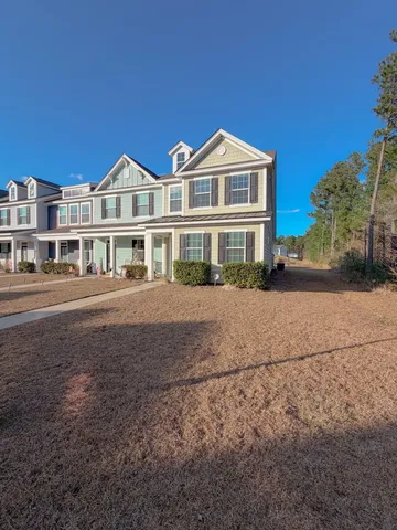 $299,000 | 421 Stoneleigh Lane, Moncks Corner, SC 29461