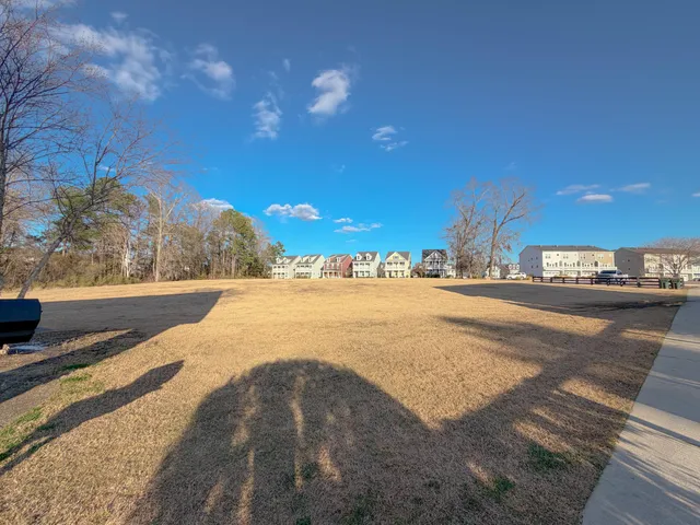 $299,000 | 421 Stoneleigh Lane, Moncks Corner, SC 29461