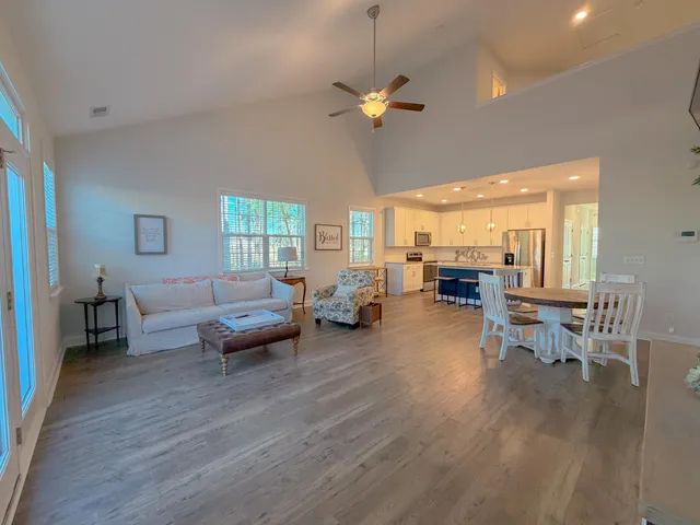 $299,000 | 421 Stoneleigh Lane, Moncks Corner, SC 29461