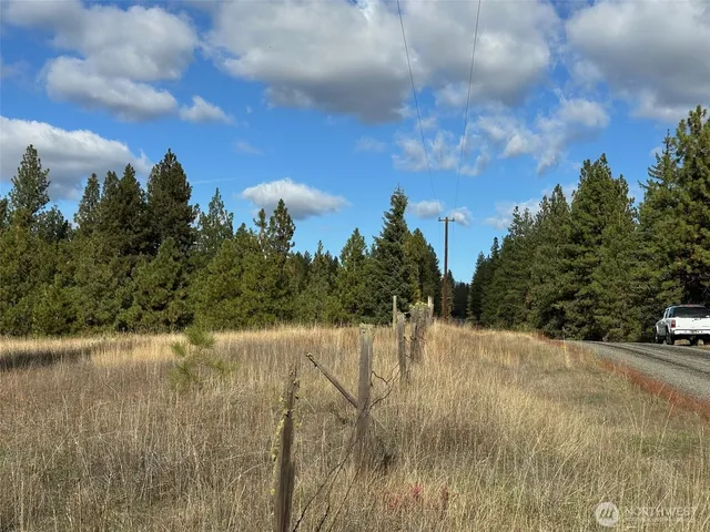 a view of a lake view