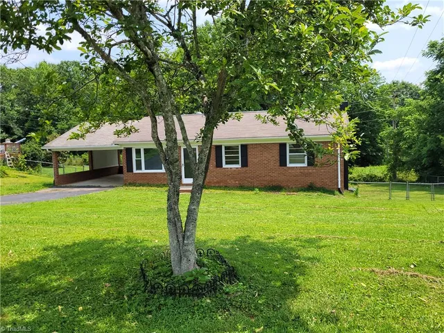 $210,000 | 133 Lori Lane, Mount Airy, NC 27030
