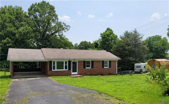 $210,000 | 133 Lori Lane, Mount Airy, NC 27030