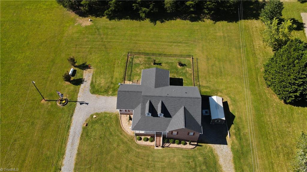 227 Precinct Road Pilot Mountain, NC 27041 - Photo 5 of 46 Gallery Image 5