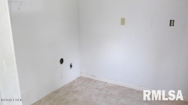 5889 Rosebud Road Metropolis, IL 62960 - Photo 14 of 33