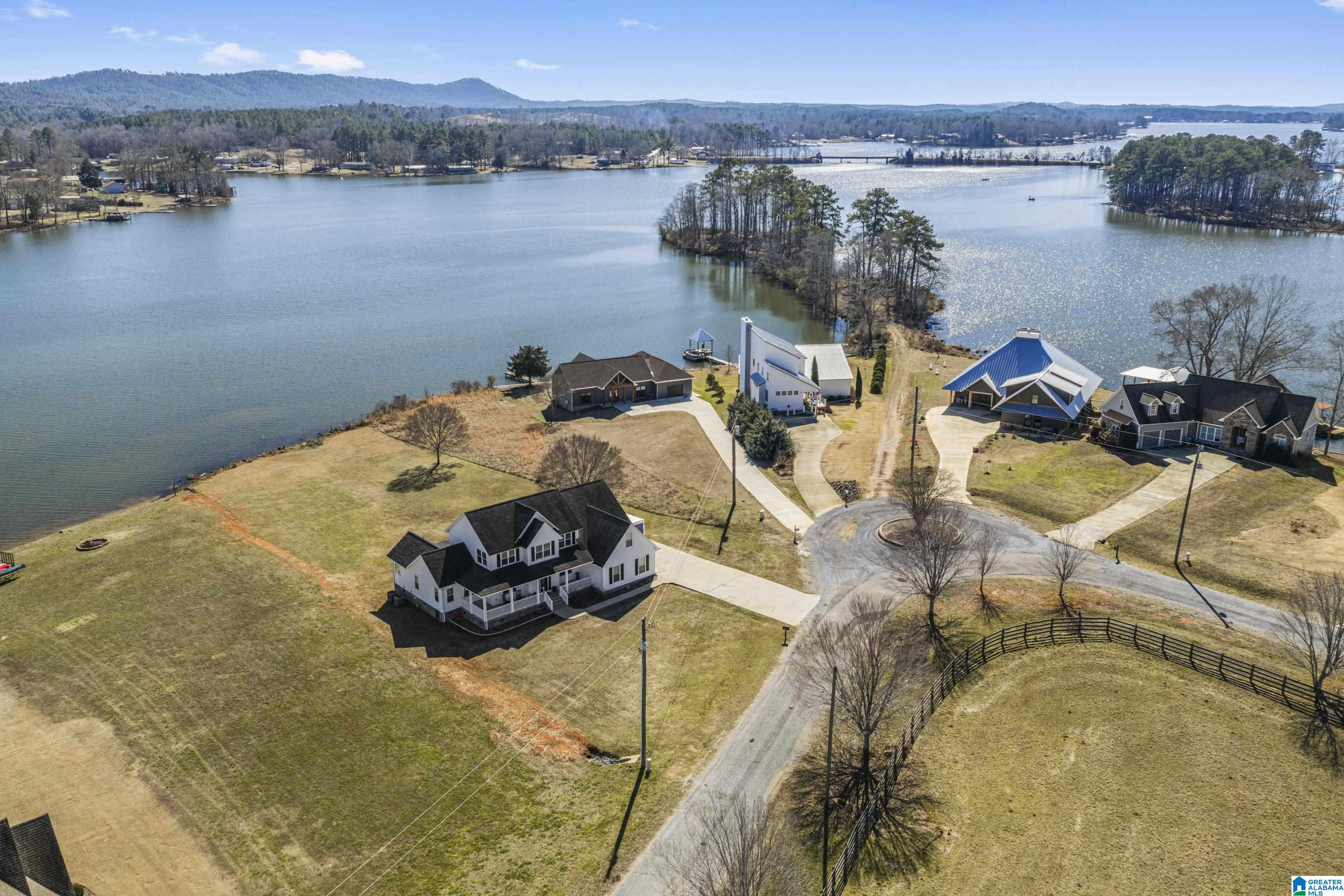 655 Cove Road Sylacauga, AL 35151 - Photo 2 of 55 Gallery Image 2