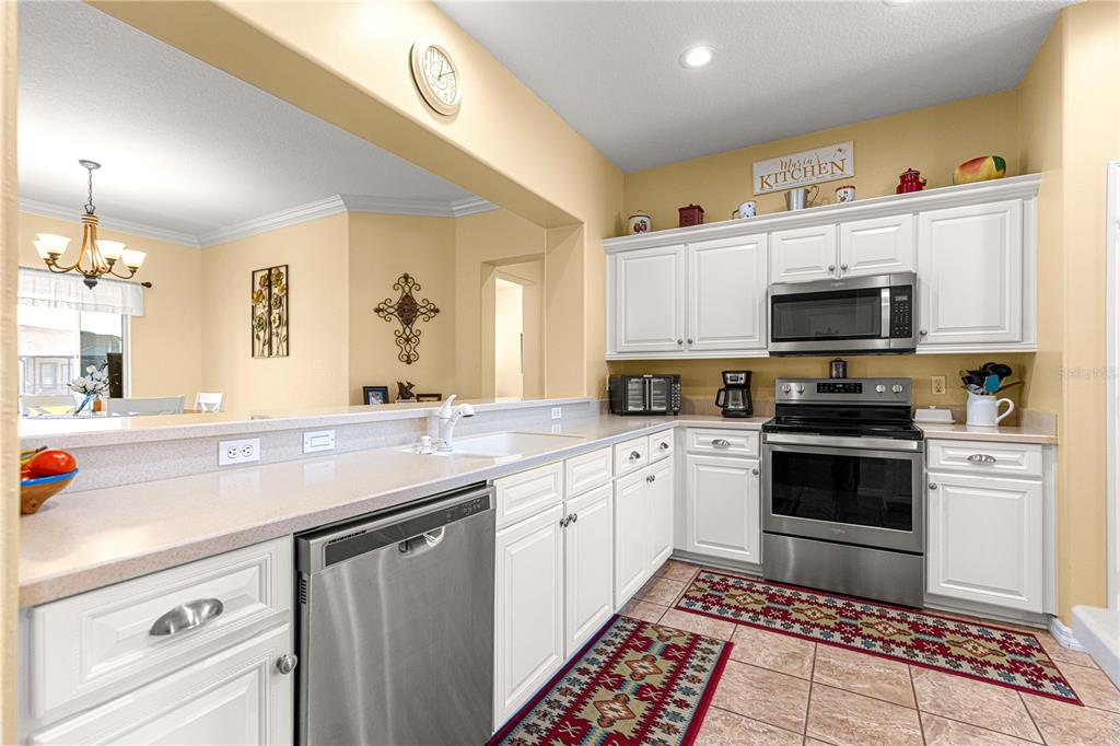 12531 Southeast 93rd Court Road Summerfield, FL 34491 - Photo 11 of 77