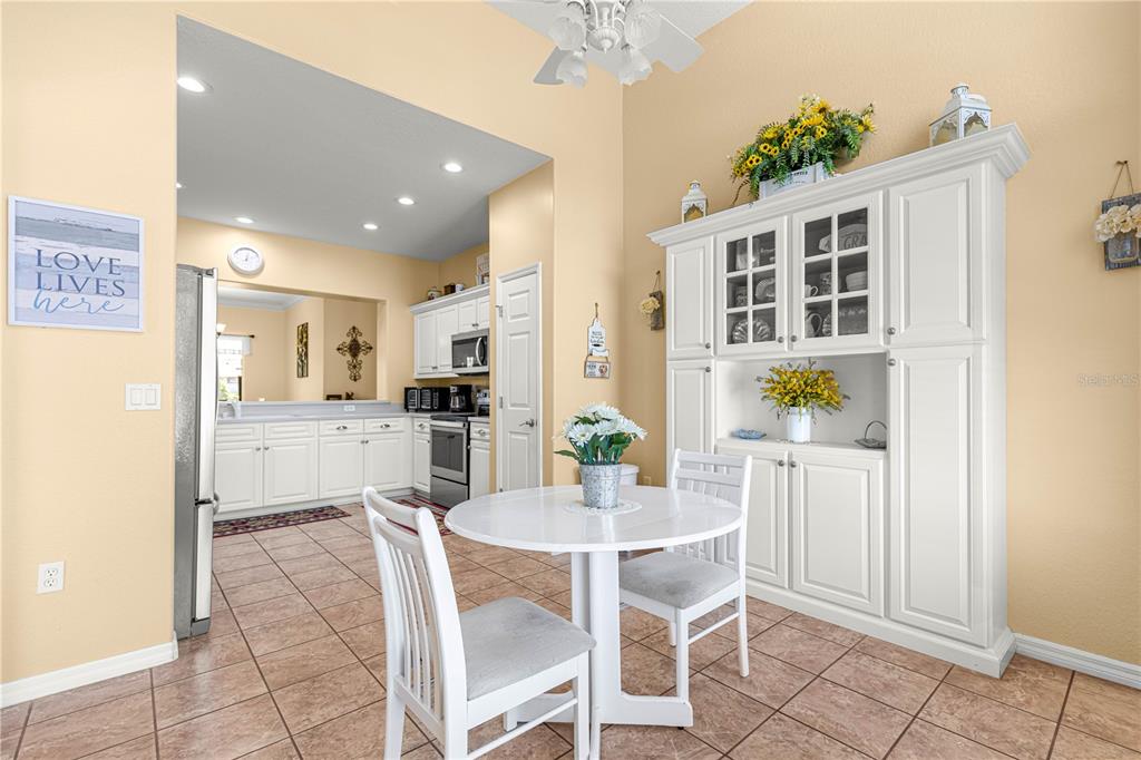 12531 Southeast 93rd Court Road Summerfield, FL 34491 - Photo 9 of 77