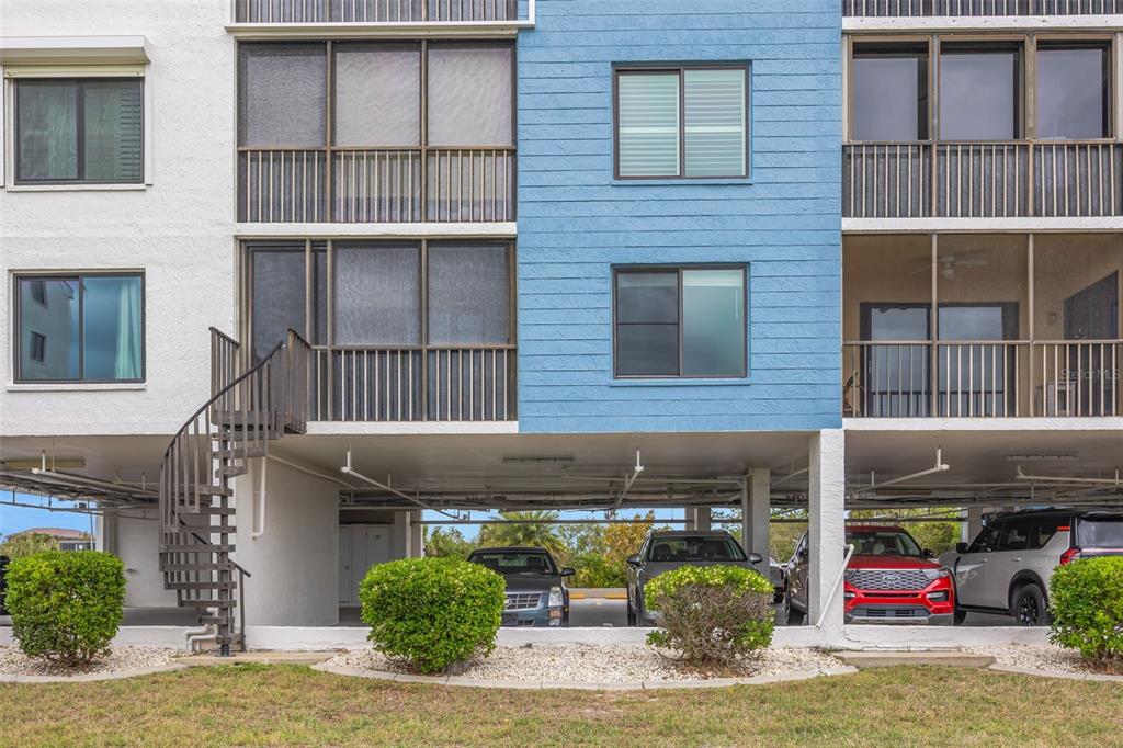 4620 Bay Boulevard, Unit 1117 Port Richey, FL 34668 - Photo 32 of 37 a front view of house