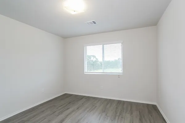 $1,950 | 131 Cooper Creek Lane, Willis, TX 77378