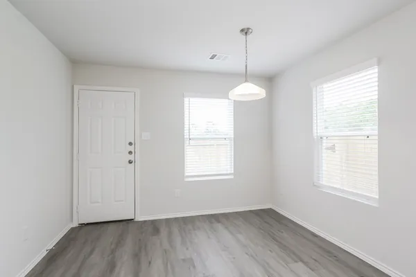 $1,950 | 131 Cooper Creek Lane, Willis, TX 77378