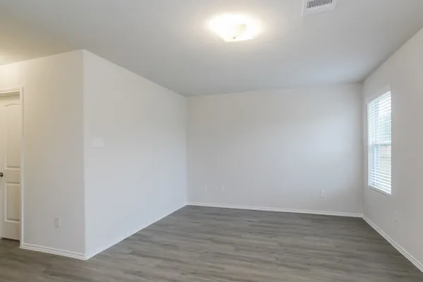 $1,950 | 131 Cooper Creek Lane, Willis, TX 77378