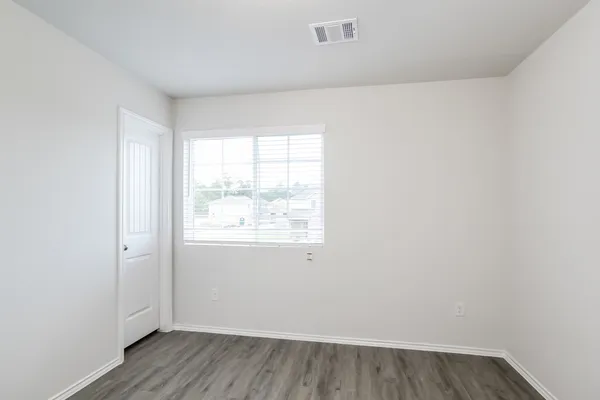 $1,950 | 131 Cooper Creek Lane, Willis, TX 77378