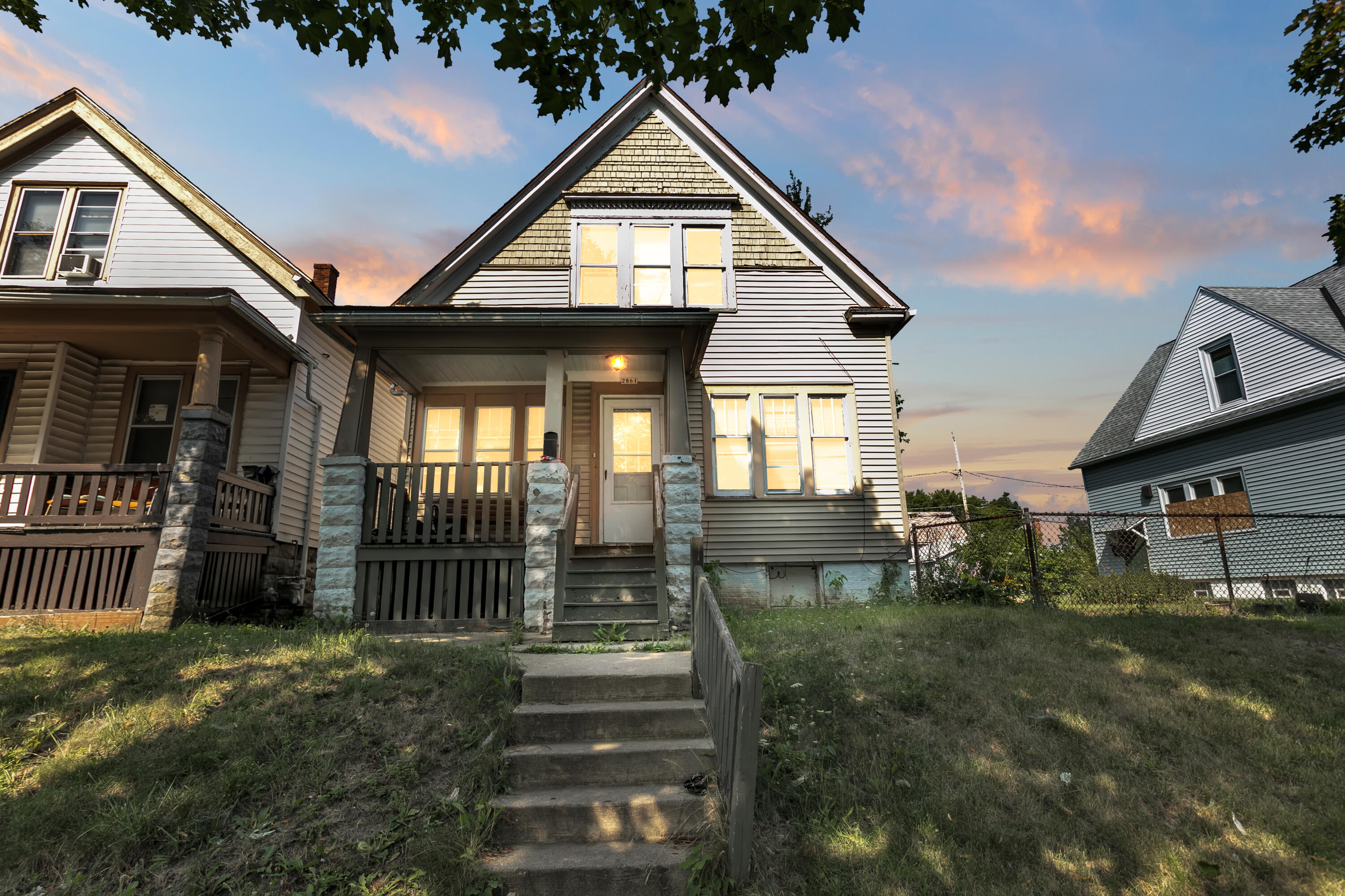 2861 North 24th St  