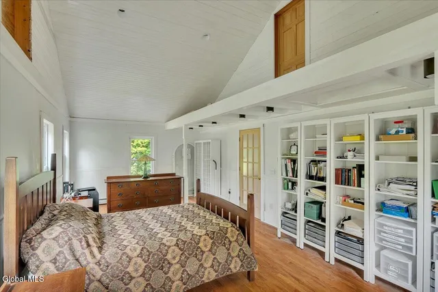 $689,000 | 18 Gaffney Lane, Kinderhook, NY 12106