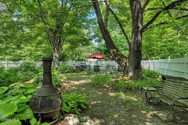 $689,000 | 18 Gaffney Lane, Kinderhook, NY 12106