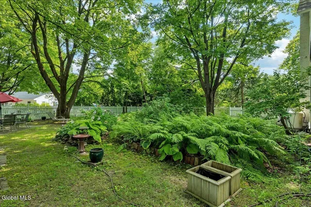 $689,000 | 18 Gaffney Lane, Kinderhook, NY 12106