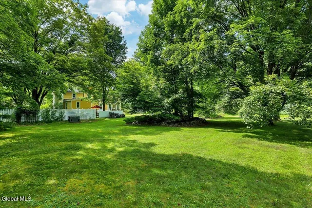 $689,000 | 18 Gaffney Lane, Kinderhook, NY 12106
