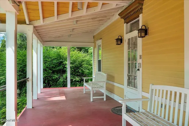 $689,000 | 18 Gaffney Lane, Kinderhook, NY 12106