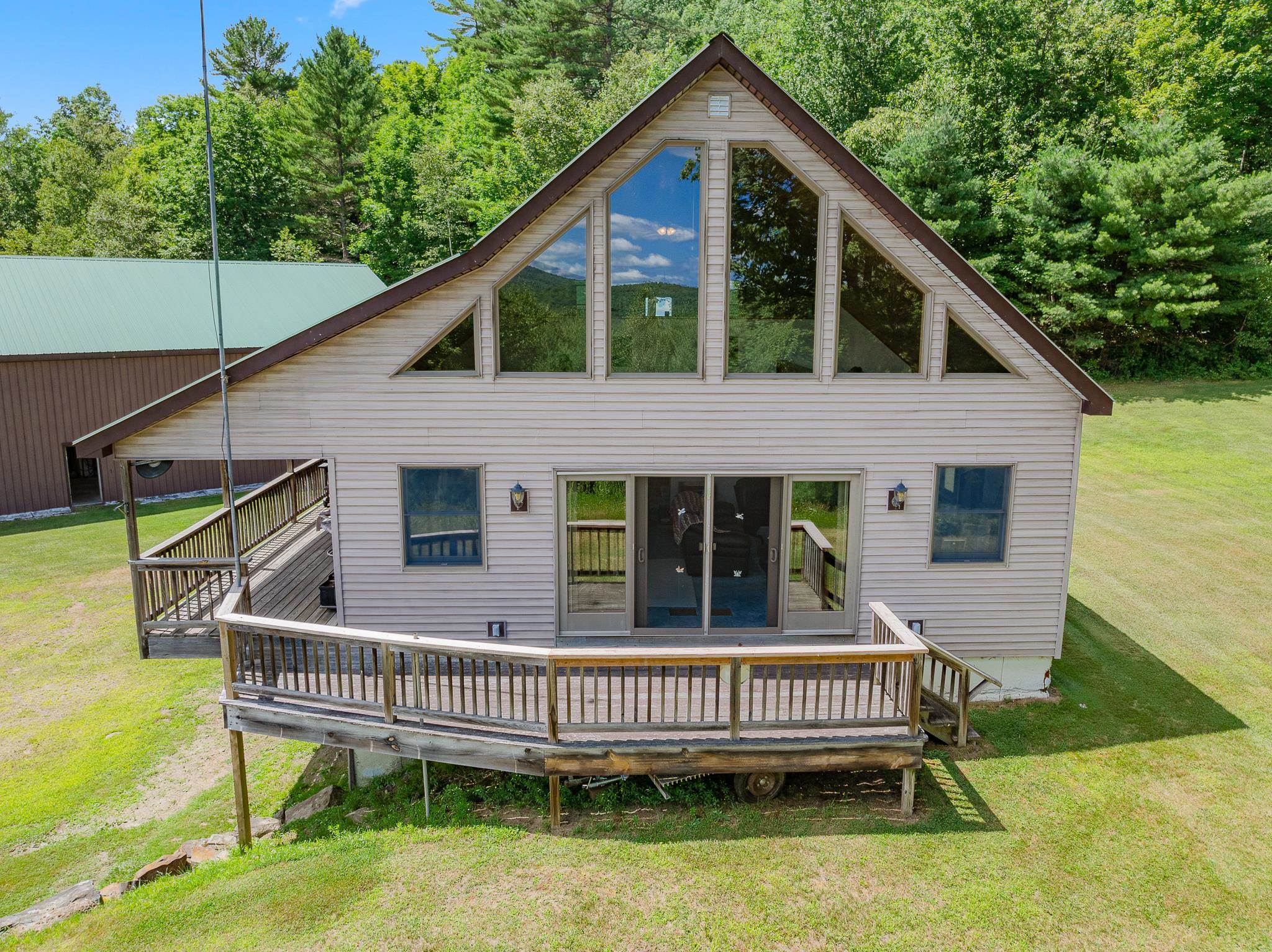 832 West Hill Road St. Johnsbury, VT 05819 - Photo 1 of 47