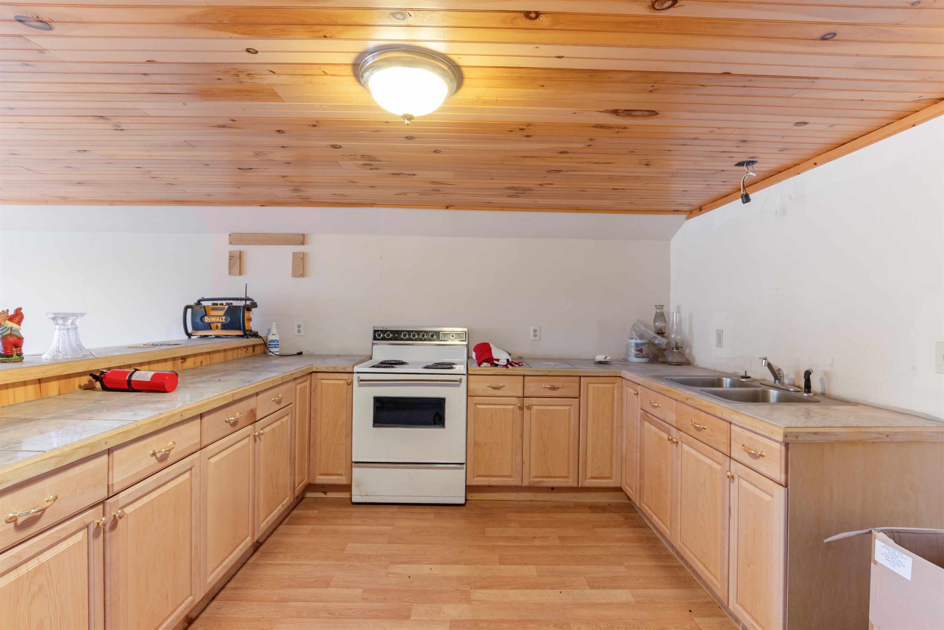 832 West Hill Road St. Johnsbury, VT 05819 - Photo 44 of 47