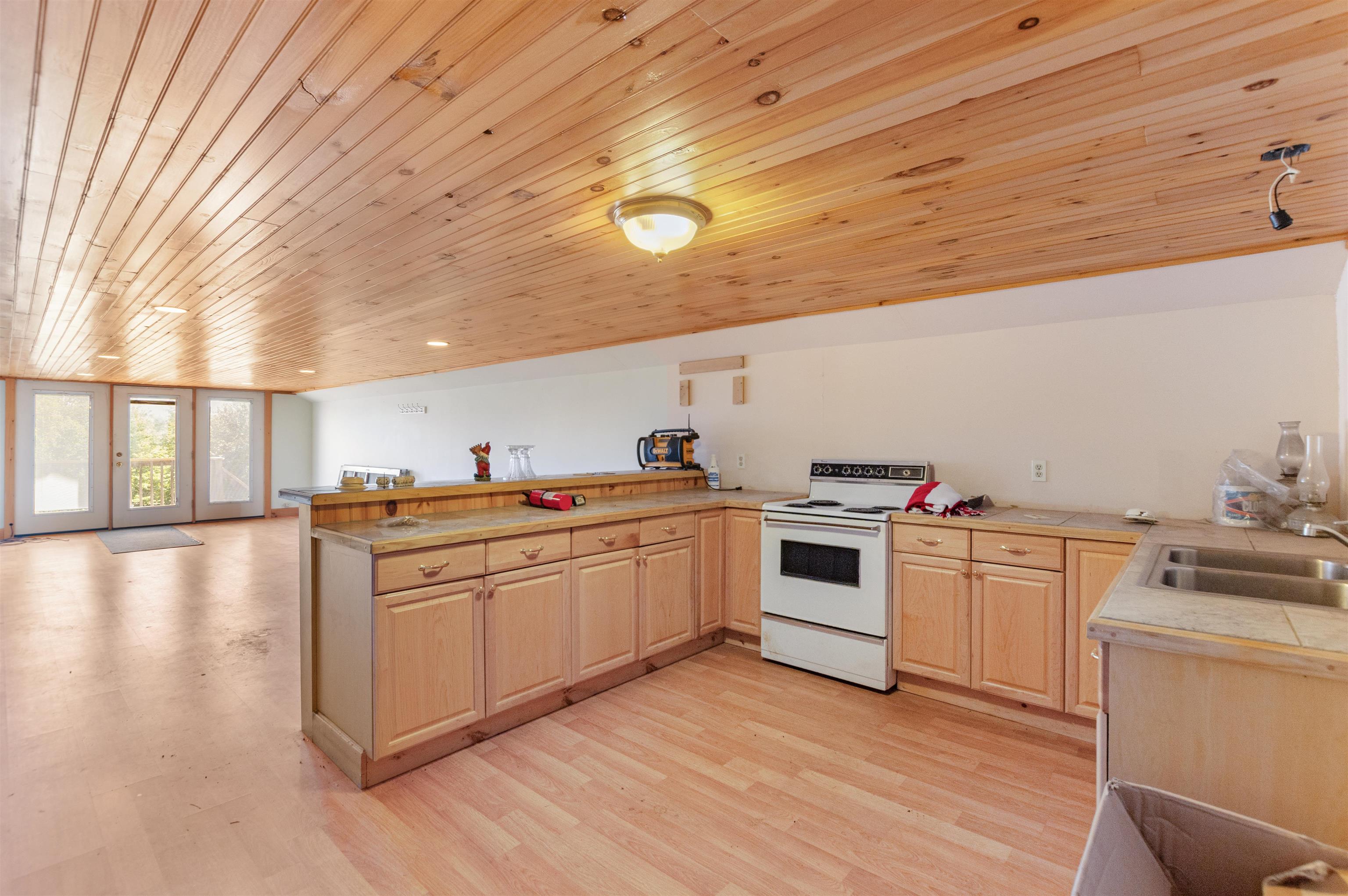 832 West Hill Road St. Johnsbury, VT 05819 - Photo 45 of 47