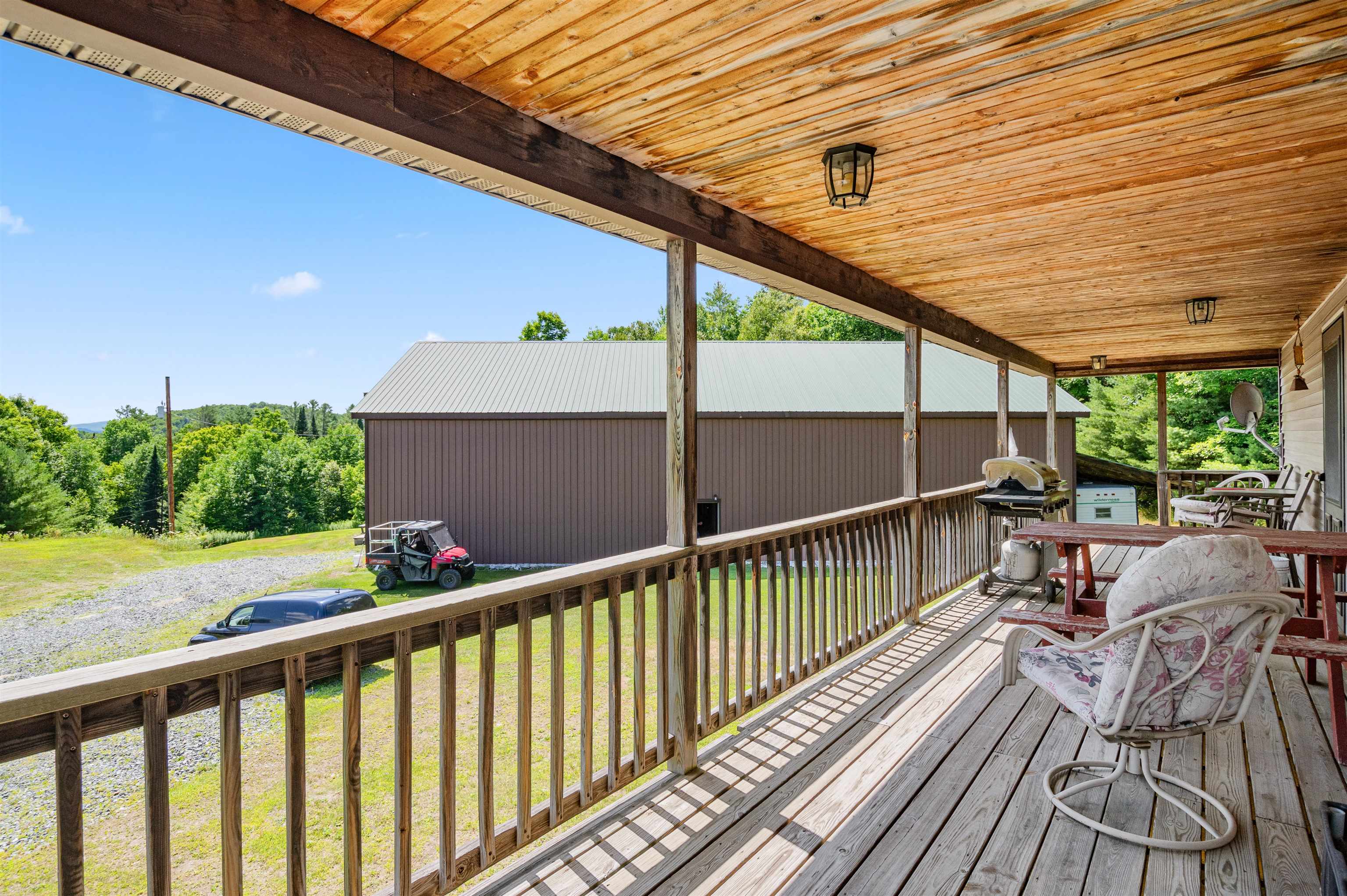832 West Hill Road St. Johnsbury, VT 05819 - Photo 10 of 47