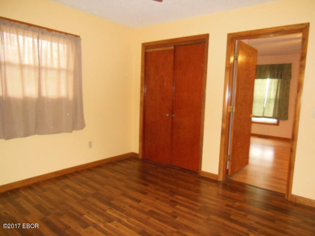 210 South Mill Street Flora, IL 62839 - Photo 24 of 50 Gallery Image 24