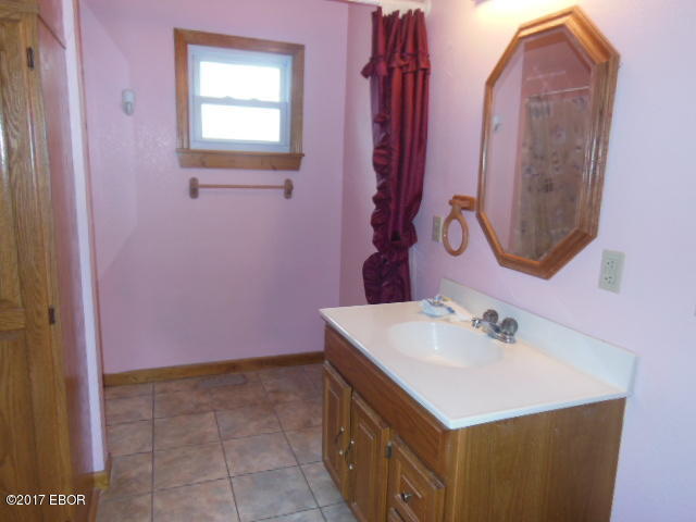 210 South Mill Street Flora, IL 62839 - Photo 25 of 50 Gallery Image 25