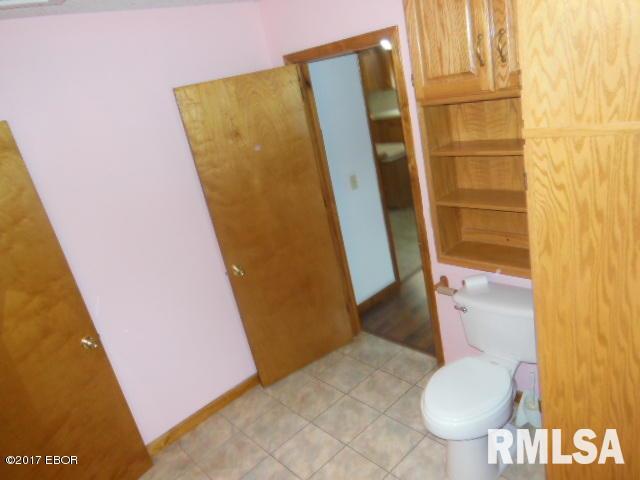 210 South Mill Street Flora, IL 62839 - Photo 29 of 50 Gallery Image 29