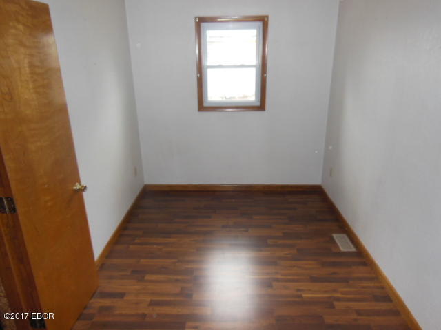 210 South Mill Street Flora, IL 62839 - Photo 31 of 50 Gallery Image 31