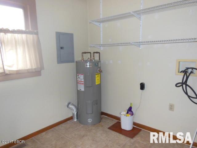 210 South Mill Street Flora, IL 62839 - Photo 34 of 50 Gallery Image 34